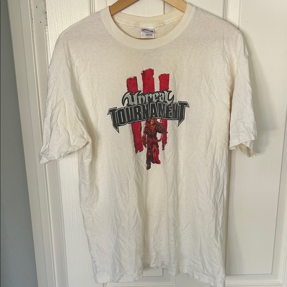 Unreal Tournament Large Graphic Tee - Cream